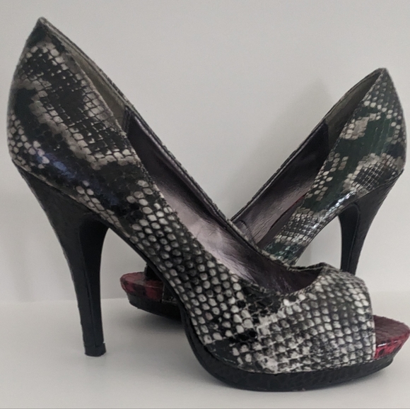 RAMPAGE Open Toe Heels - Picture 5 of 5